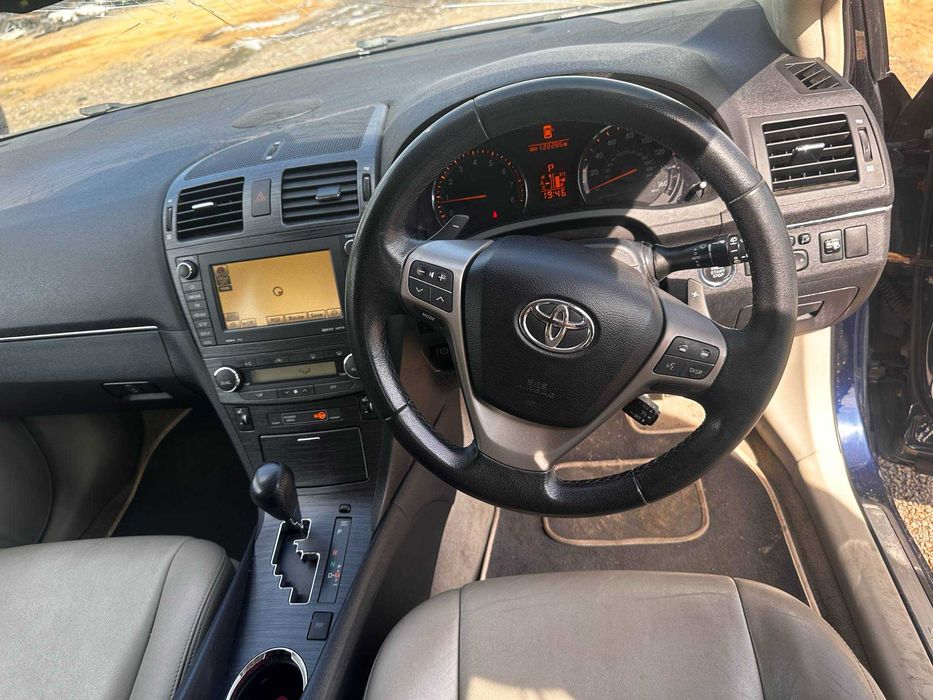 На части - Toyota Avensis 1.8 Valvematic 147 к.с, автоматик