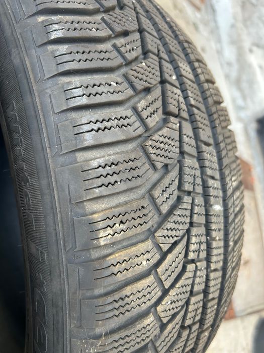 Set 4 Anvelope iarnă Hankook 225/55 R17