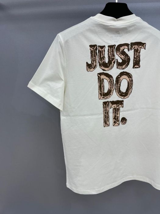 Nike Мъжка тениска модел 2026