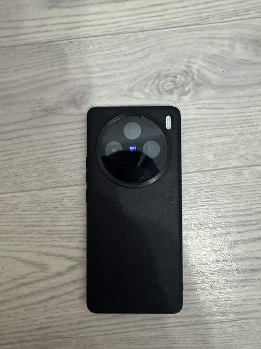 Продам Vivo X100 12/512 глобал, в идеале.
