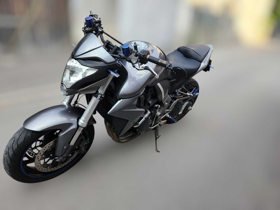 Honda CB1000R (Special Blue Edition)