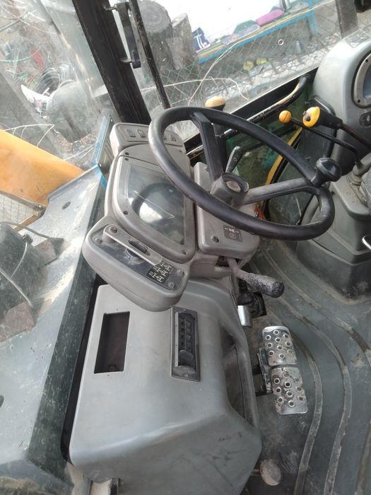 Продам Экскаваторпогрузчик