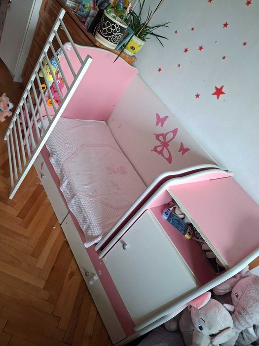 Детско легло с люлка, чекмеджета, шкаф, повивалник с опция за бюро