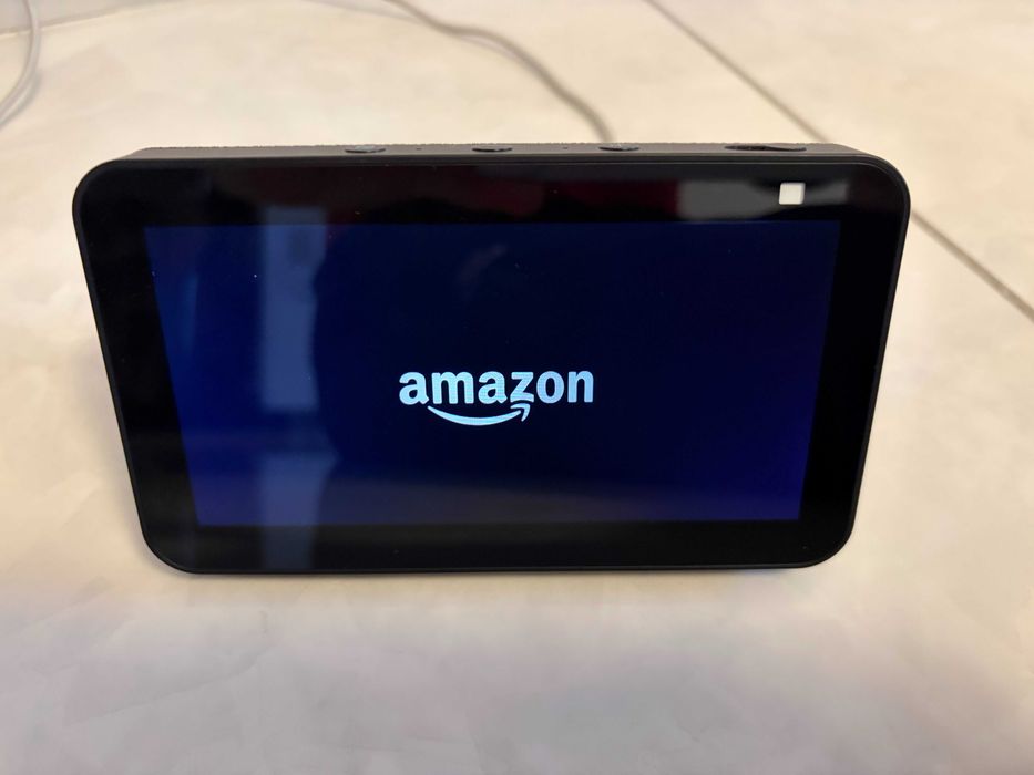 Echo Show 5 | Ecran inteligent cu Alexa și cameră de 2 MP
