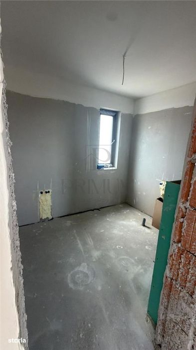 DUPLEX 110 mp | Despărțit prin cameră tehnică | Te