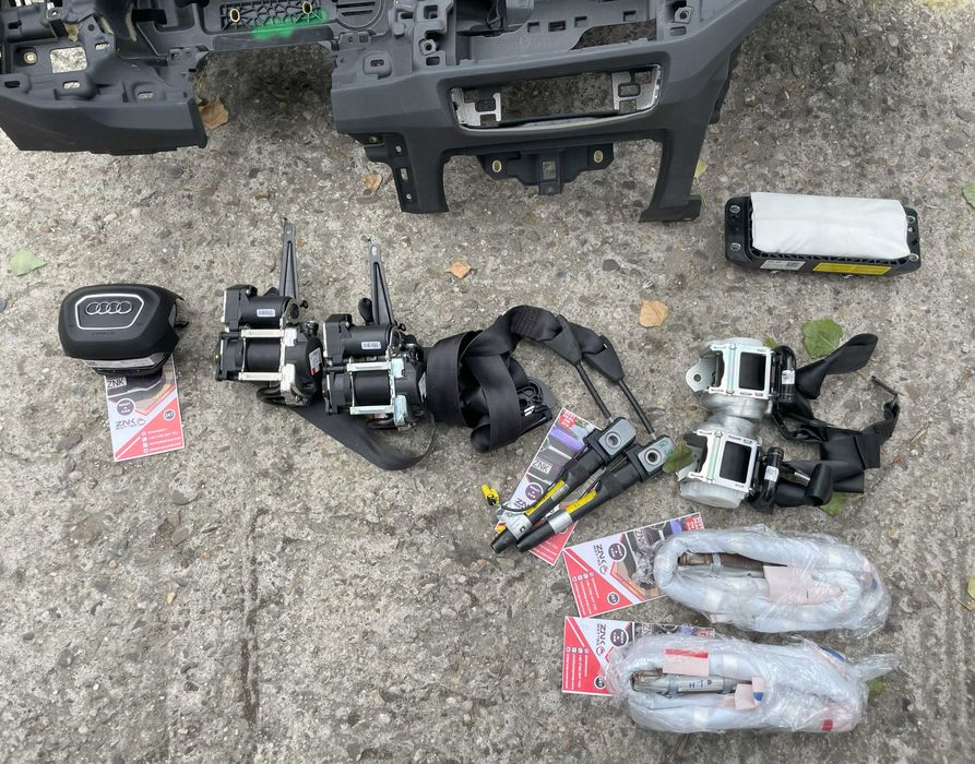 Audi Q3 83A / A3 8Y - airbag volan - kit airbag pasager / set centuri