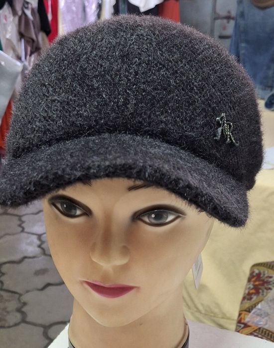 Кепка чёрная с ушками