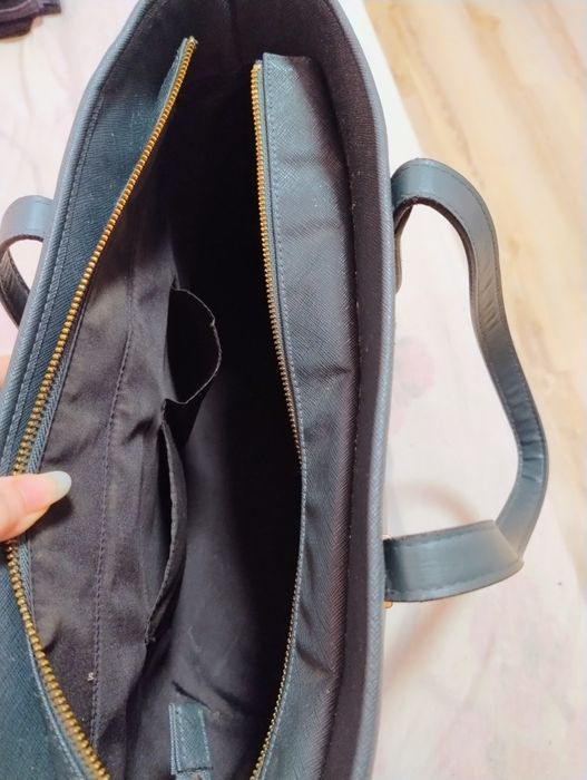 Дамска чанта с големи дръжки