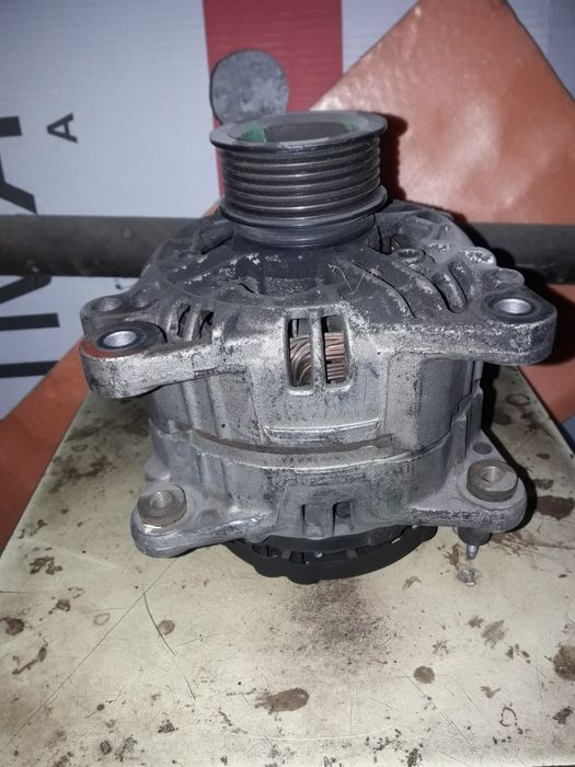 Генератор VW гольф 1.8 Субару 2.5 Ij