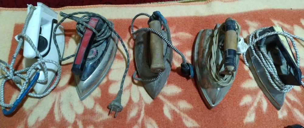 Продаются Советские утюги