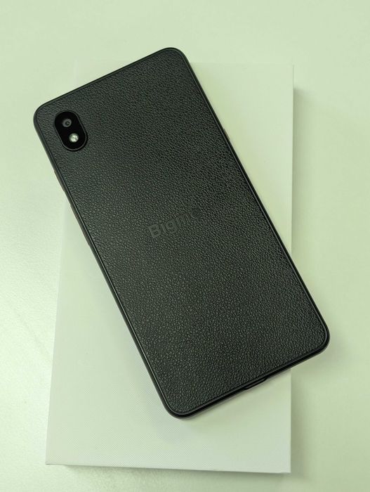 Bigme E ink Smartphone Hibreak 5,84", 6GB RAM, 128GB, negru ca nou, complet