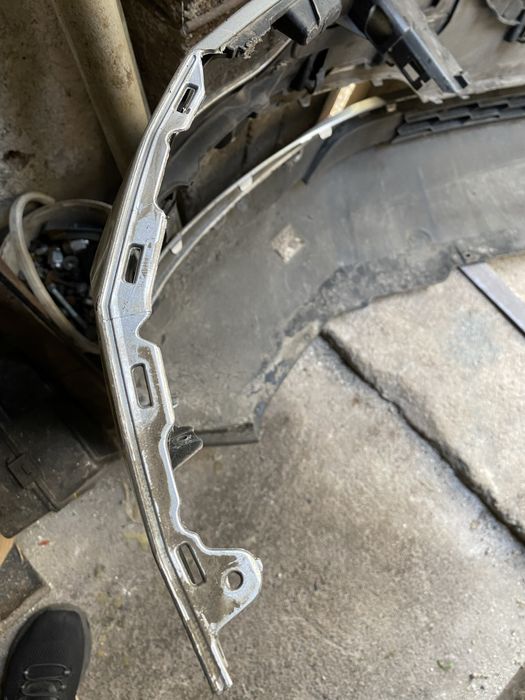 Броня предна за шкода карог skoda karog