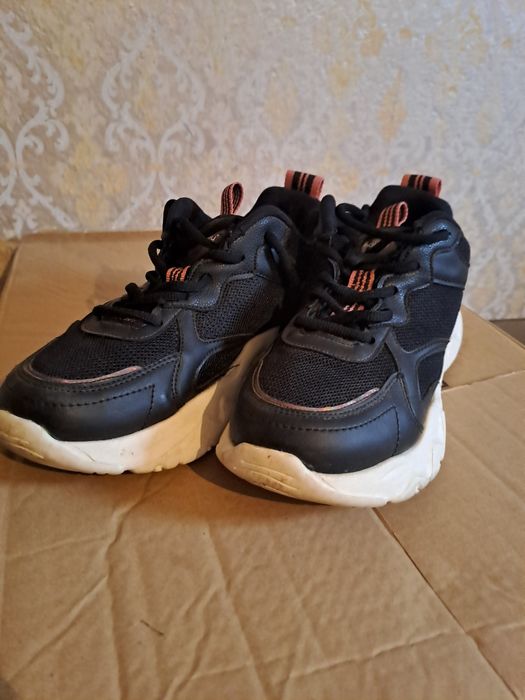 Дамски маратонки