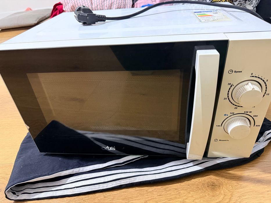 Микроволновка Artel