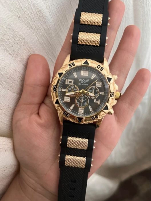 Nou ceas superb barbatesc curea reglabila, pus in functiune pt proba.