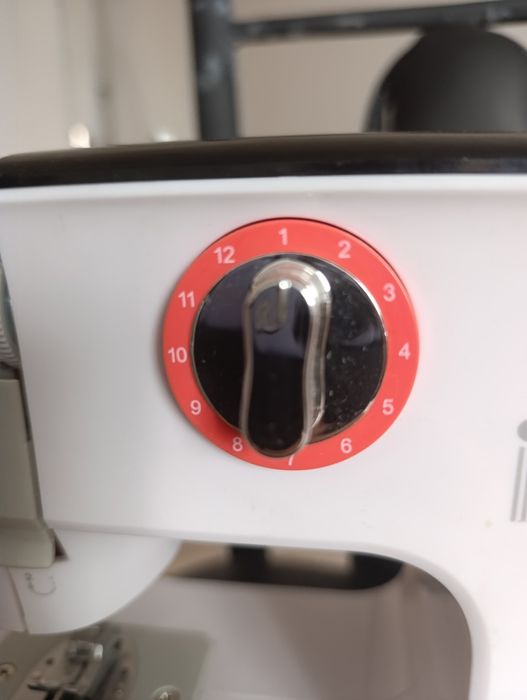 Швейная машина новая