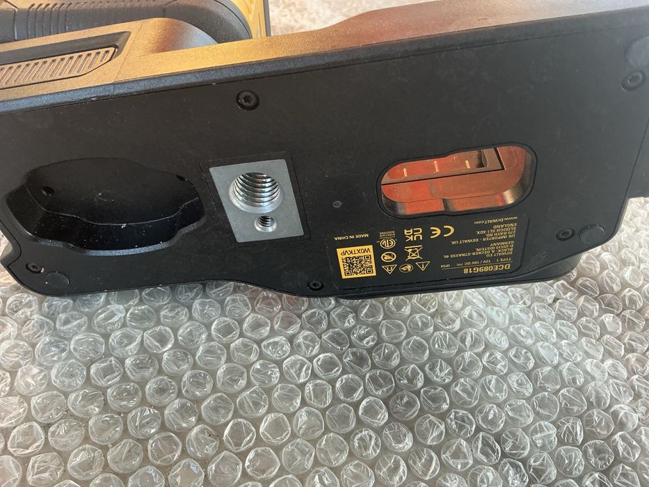 Vind laser dewalt DCE089G18 doar corp nou