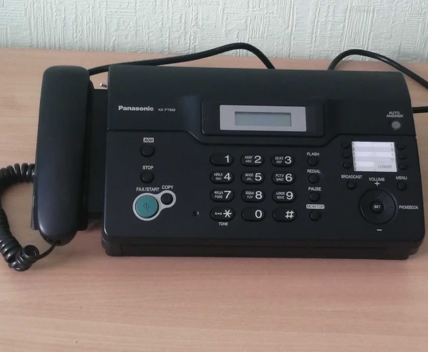 Телефакс Panasonic KX -FT932