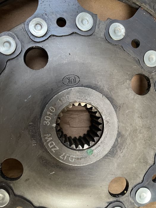 Vand placa ambreiaj si disc pt Dacia Duster 1.3 tce 2018/2022