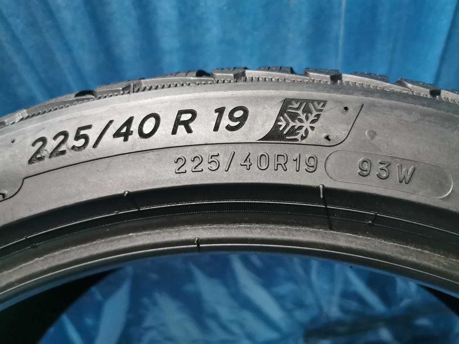 225/40 R19 - michelin m+s 4 bucati