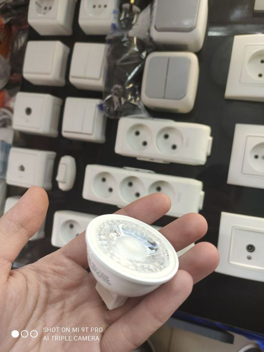 Галоген лед лампа