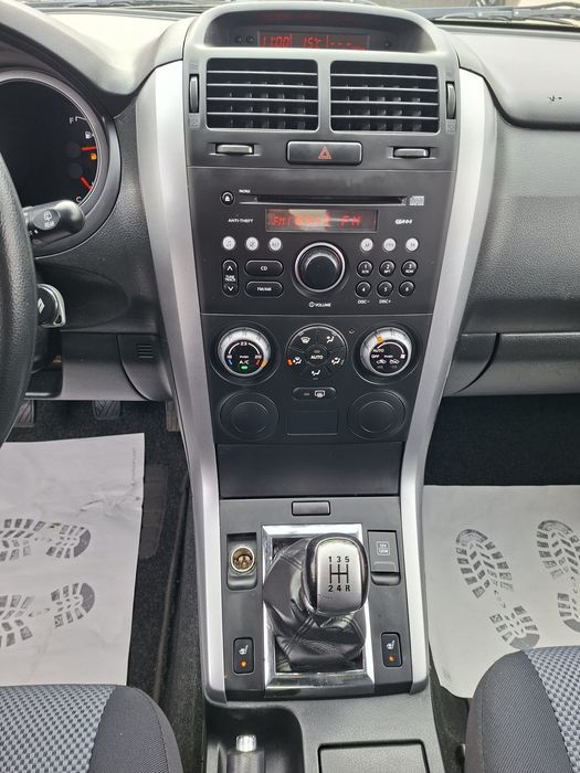 Vând Suzuki Grand Vitara 1.6 Benzină 4x4 Climă  Euro 4