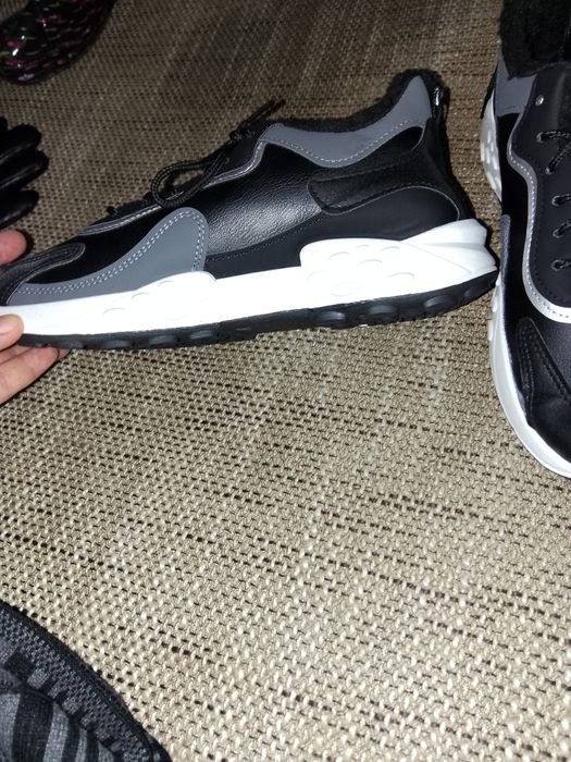 Продам новые кросовки