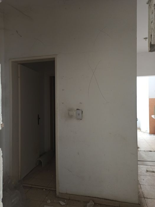 Кърти чисти извозва, къртене и извозване на строителни отпадъци