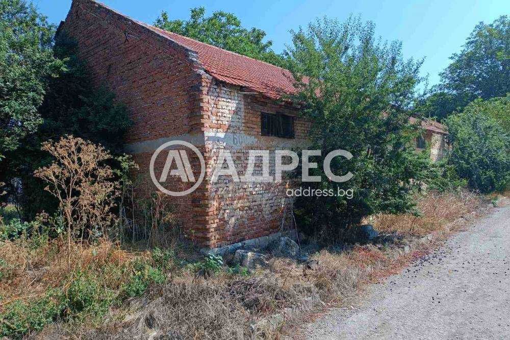 Парцел в регулация