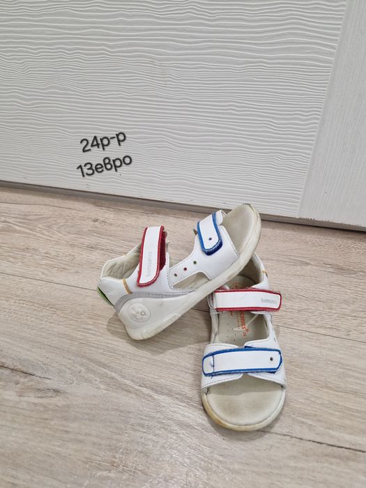 Сандали, маратонки в запазено състояние