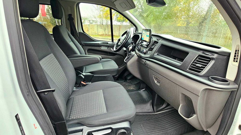 inchiriez ford transit custom in Braila 5 locuri plus marfa