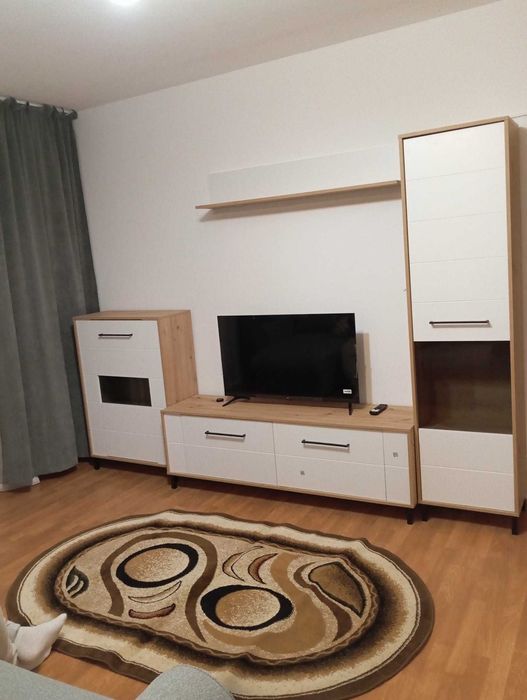 Proprietar inchiriez apartament