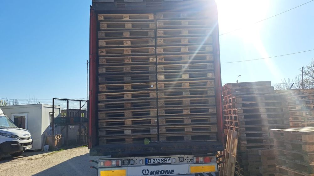 Vând paleti euro și atipici pătrați