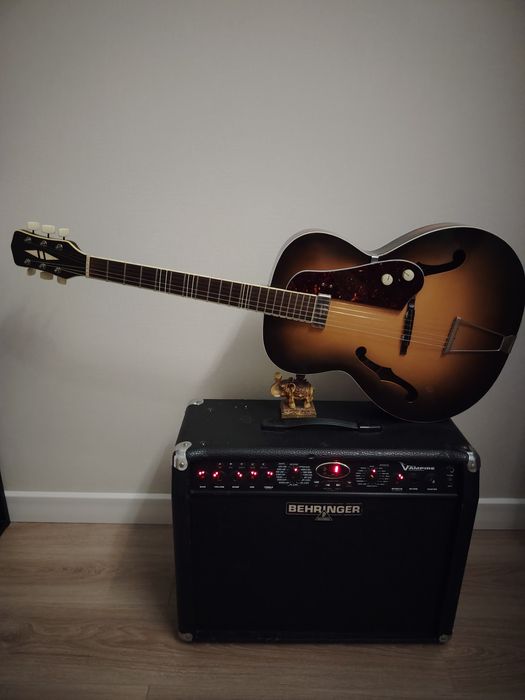 Гитарный комбик BEHRINGER LX -112 V-Ampire 70 вт