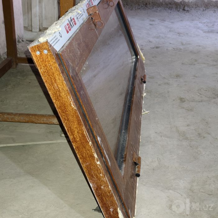 Продам двер и форточки