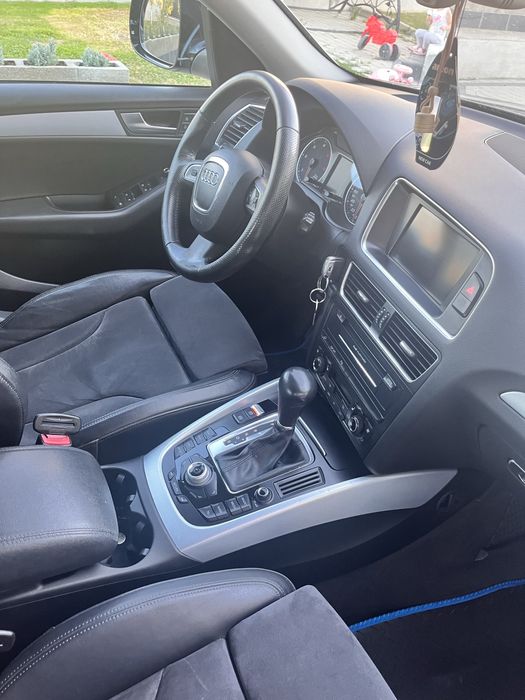 Audi Q5 quattro S-tonic