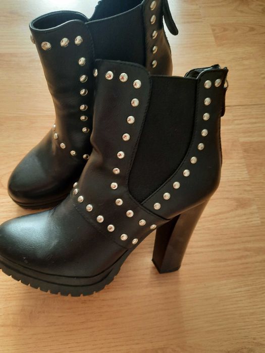 Екстравагантни обувки 38 номер