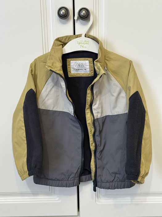 Продам куртку Zara на мальчика