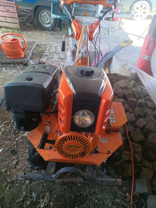 Spre vînzare motocultor Ruris 751