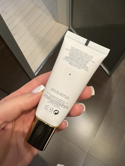 Hourglass veil skin tint, нов