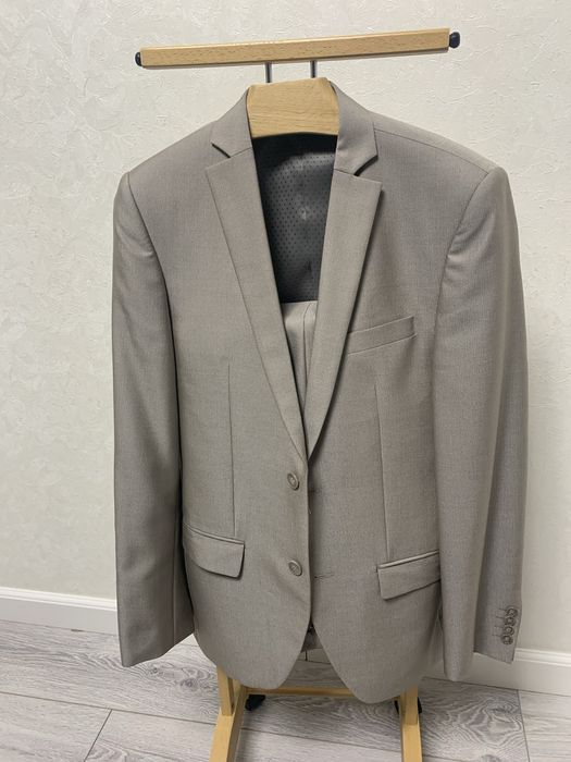 Костюмы мужские размер 46