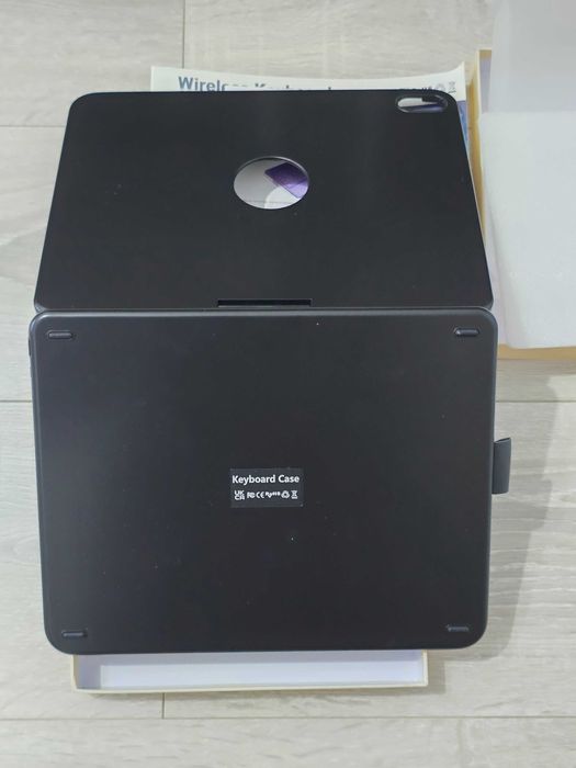 Tastatură Bluetooth cu Touchpad, Carcasă–Rotație 360°–iPad 10/11