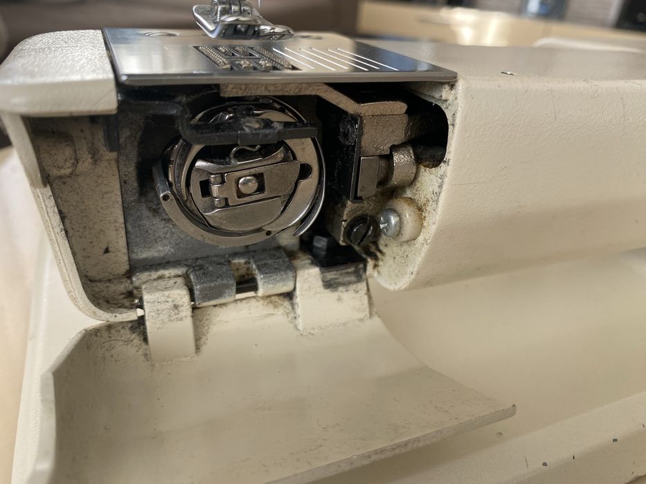 Masina de cusut Briliant germany