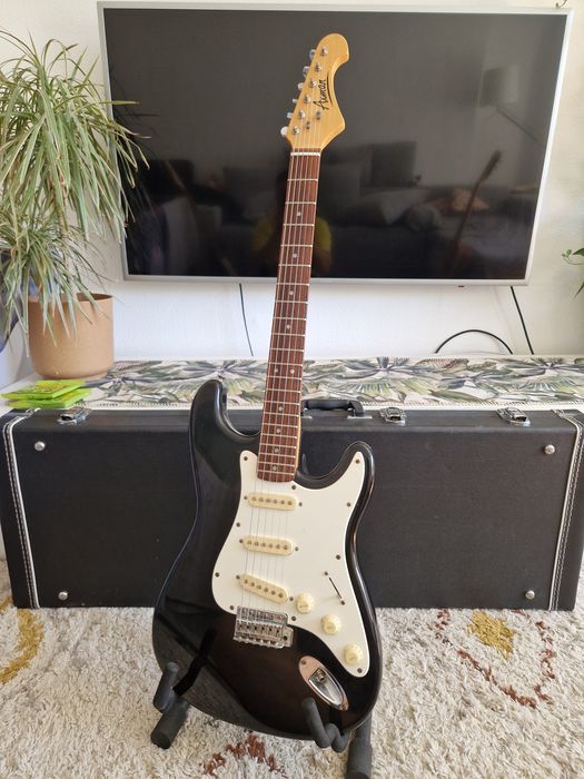 Vand chitara electrica tip Stratocaster Axman probabil Korea