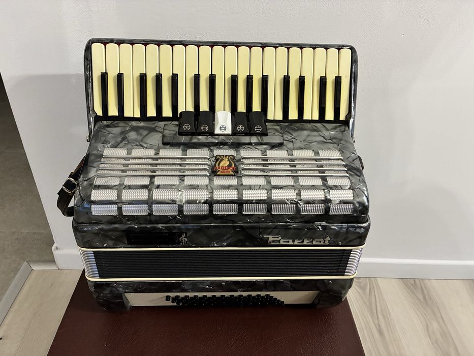 Acordeon Parrot cu 60 de basi
