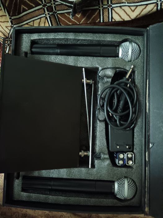 Радиомикрофон SHURE