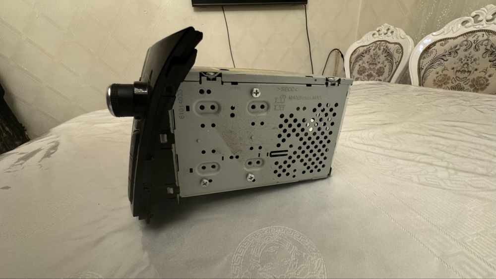 Продам штатную магнитолу