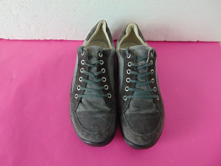 Lowa номер 44 1/2 Оригинални  обувки