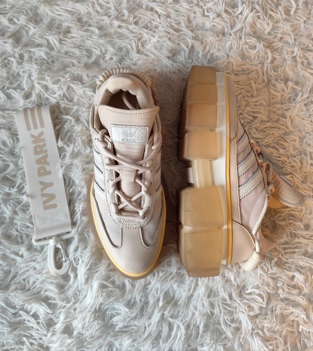 Adidas Super Sleek ,,Ivy Park,, ediție specială