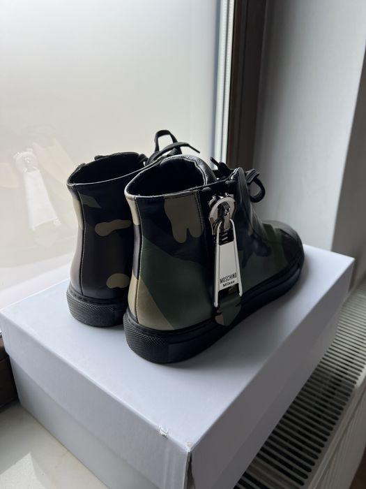 Sneakers Moschino Couture